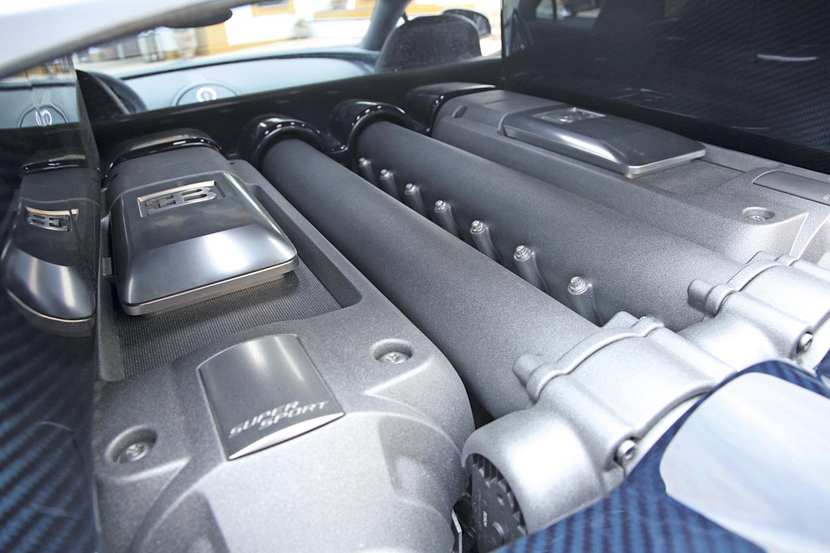 Bugatti Veyron Super Sport driven