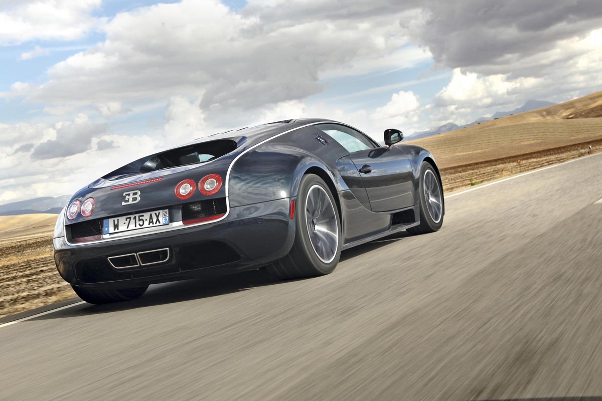 Bugatti Veyron Super Sport driven