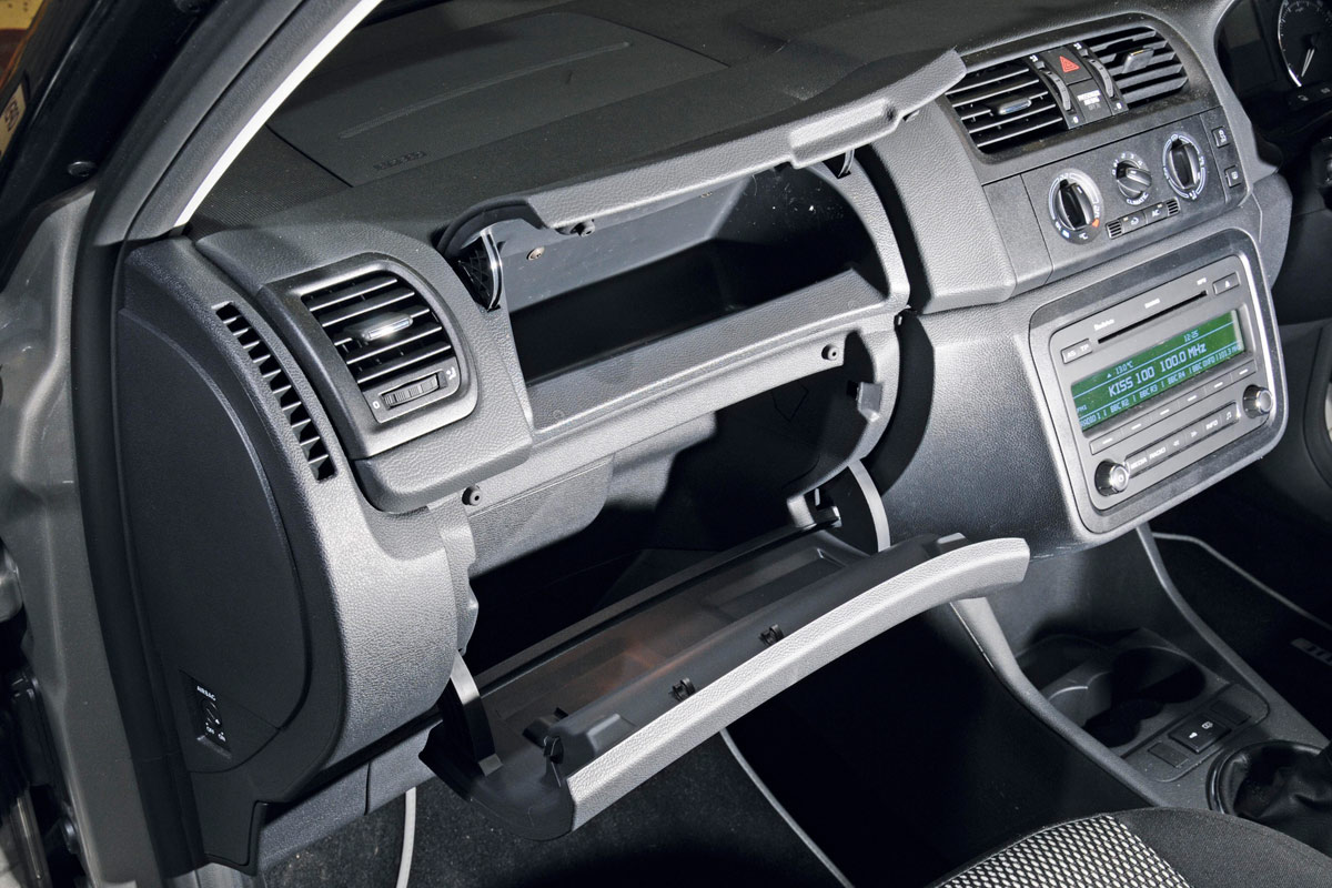 Skoda Fabia Scout glovebox