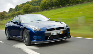 Nissan GT-R front