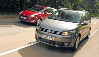 VW Touran vs Renault Grand Scenic