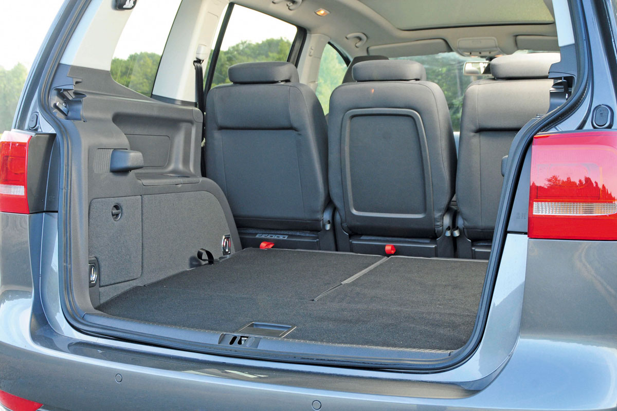 VW Touran boot