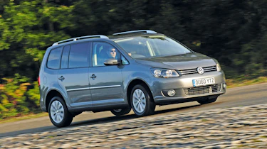 VW Touran cornering