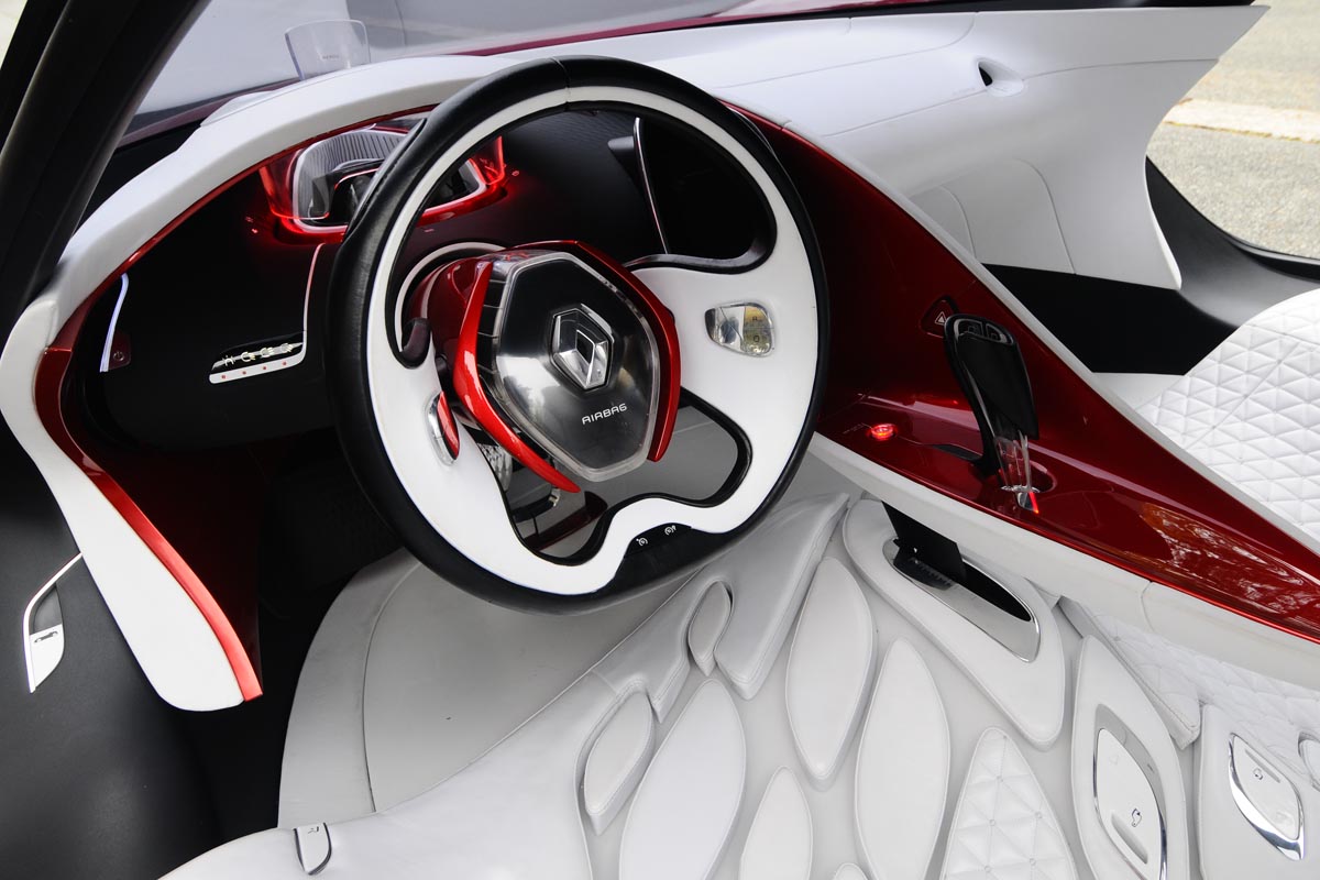 Renault DeZir interior