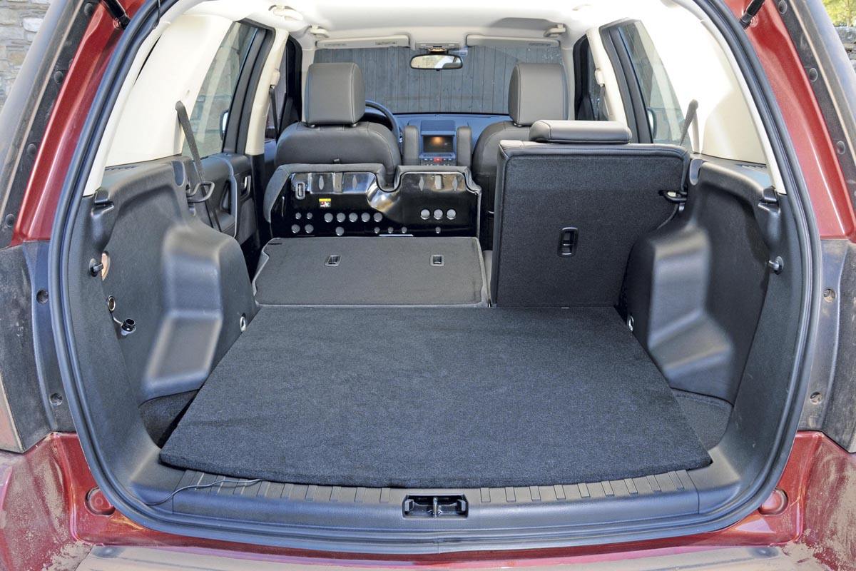 Land Rover Freelander 2WD boot