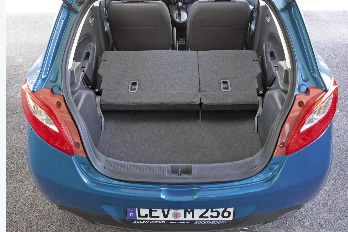 Mazda 2 bot