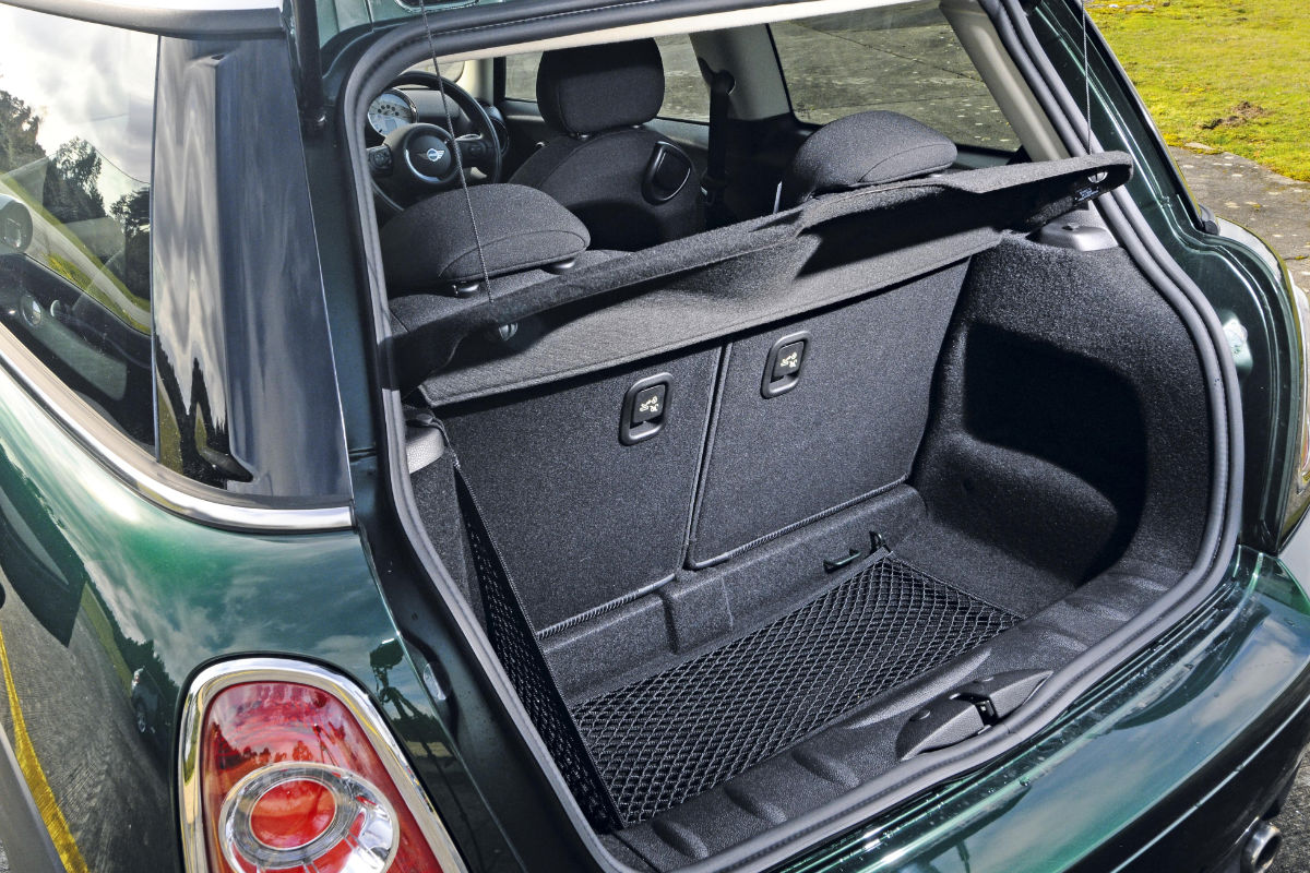 MINI Cooper boot