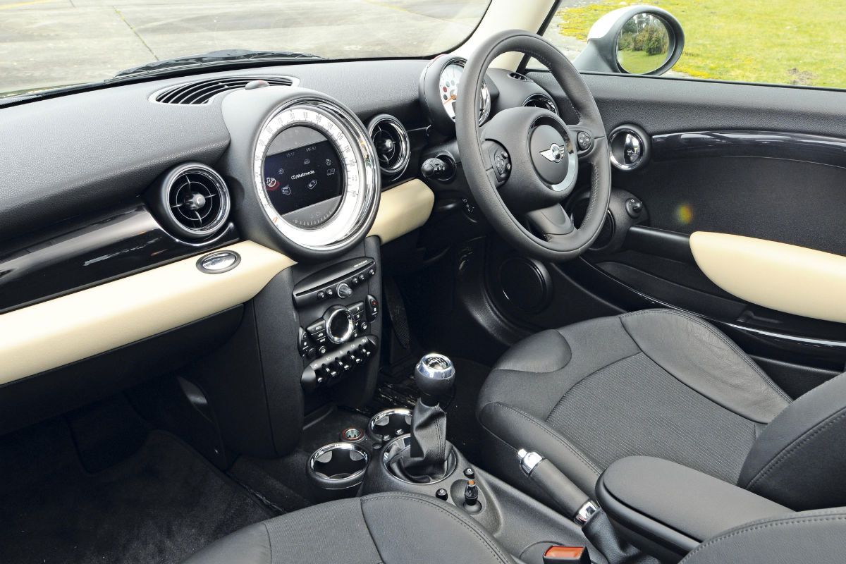 MINI Cooper interior