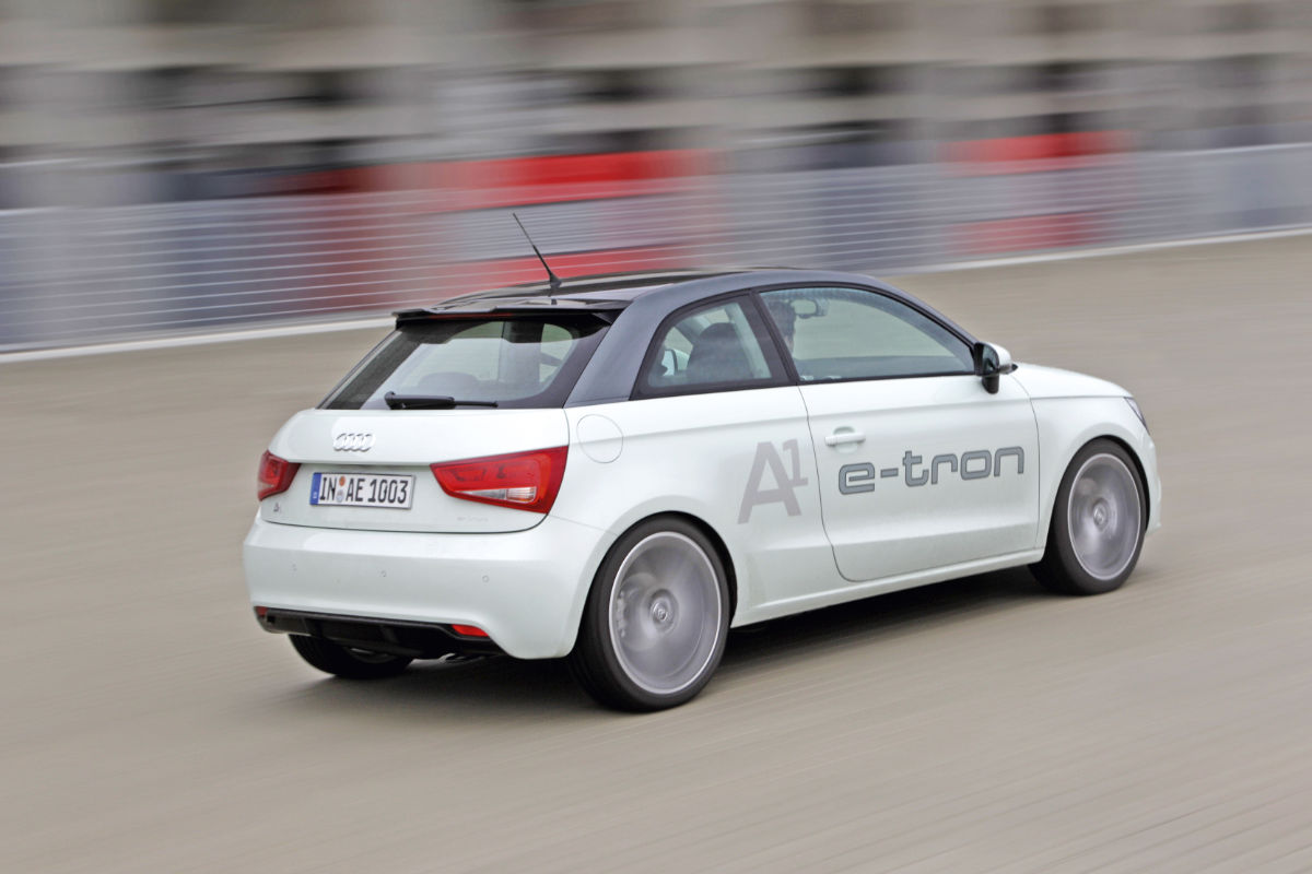 Audi A1 e-tron rear