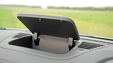 Alfa Romeo Giulietta 2.0 JTDm Lusso detail