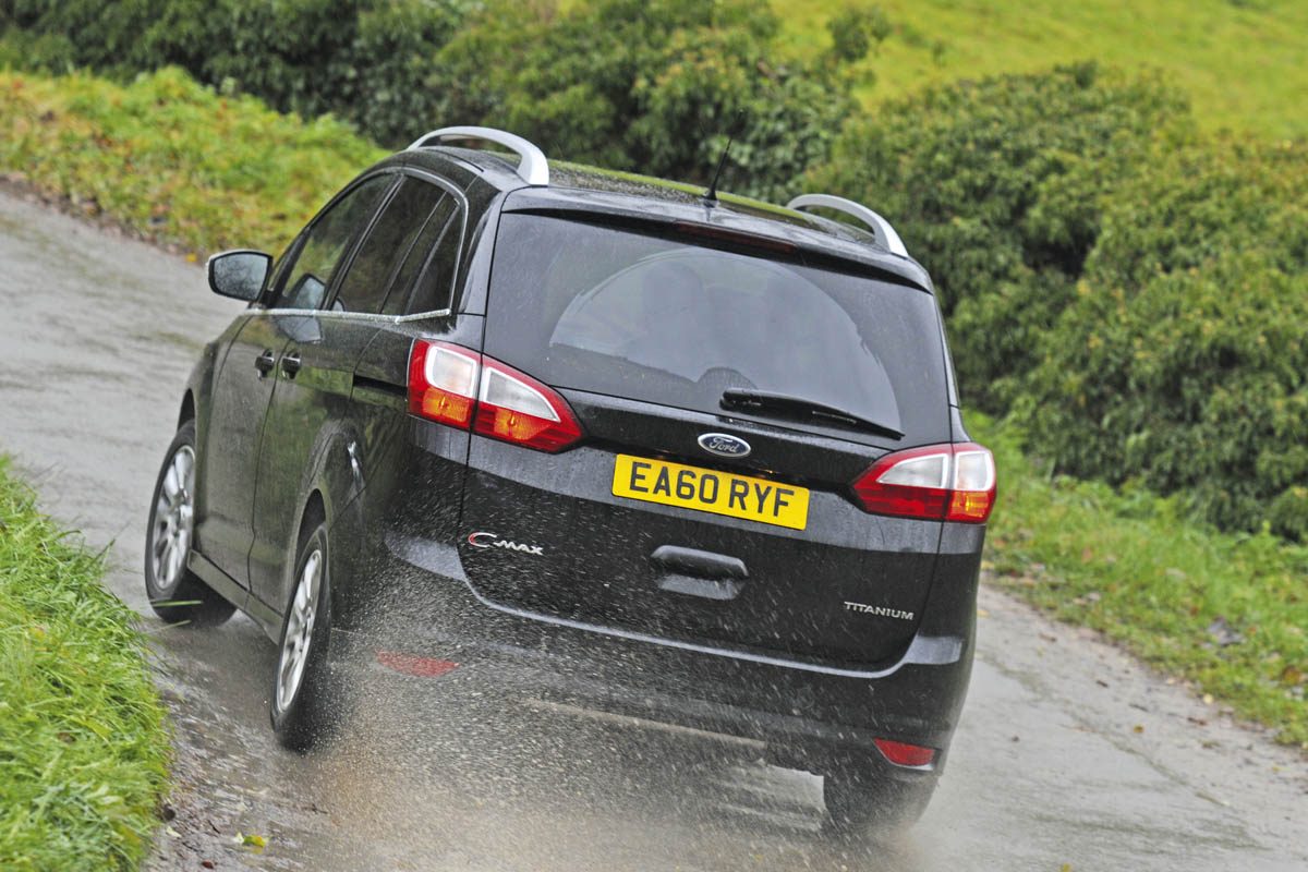 Ford Grand C-MAX rear corner
