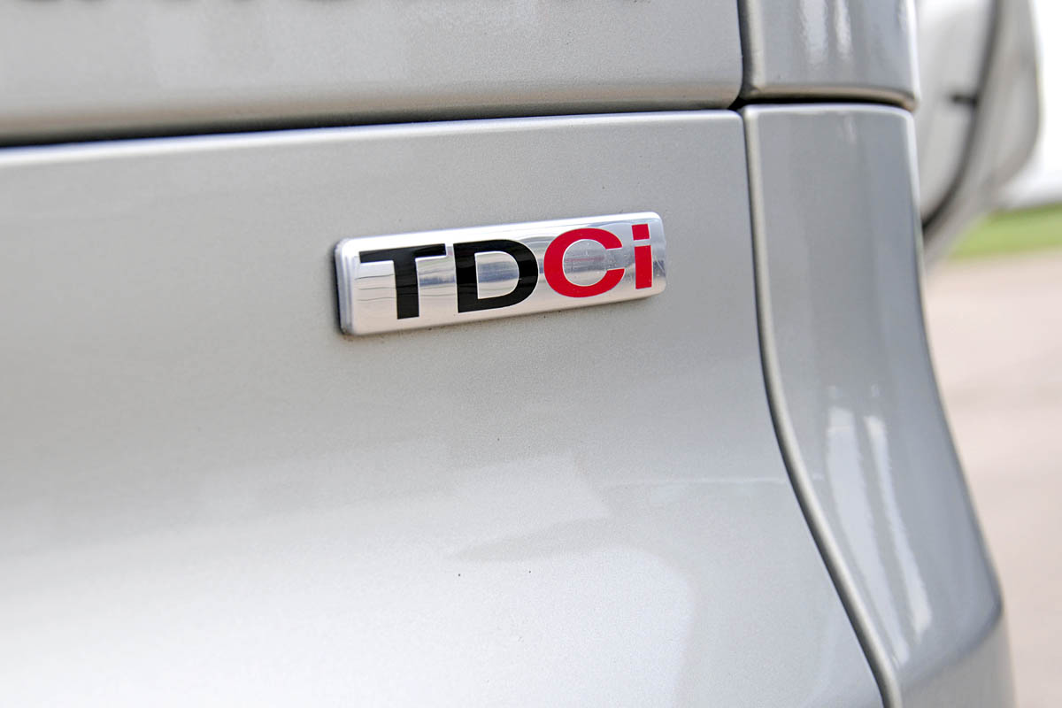 Ford Galaxy 2.0 TDci Titanium badge