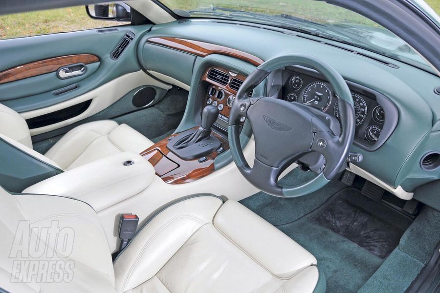 Aston Martin DB7