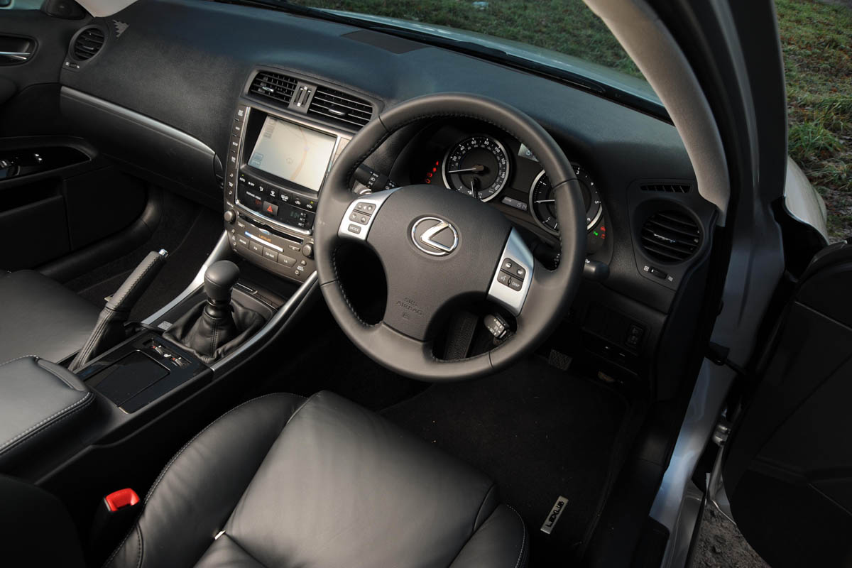 Lexus IS 200d