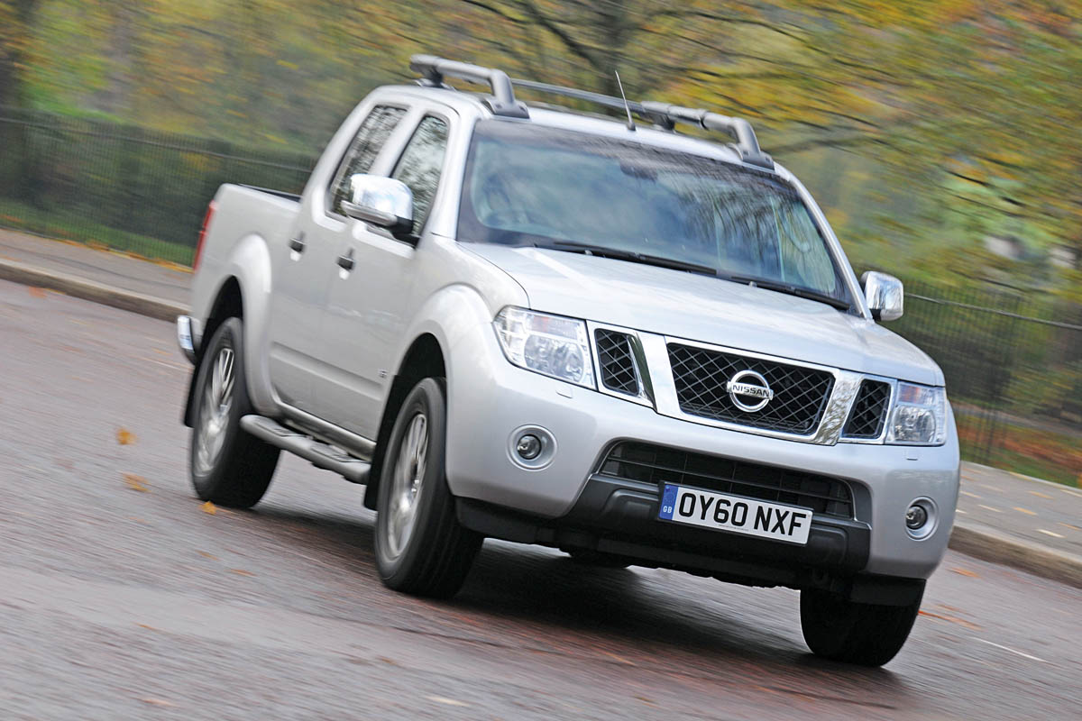 Nissan Navara V6