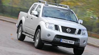 Nissan Navara V6