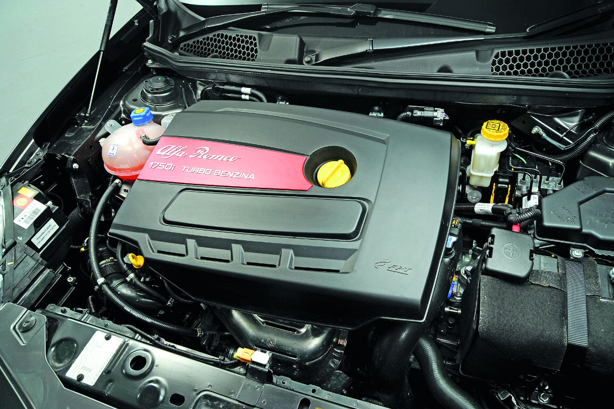 Alfa Romeo Giulietta 2010 engine