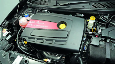 Alfa Romeo Giulietta 2010 engine