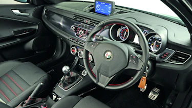 Alfa Romeo Giulietta 2010 interior
