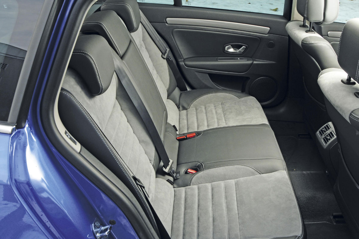 Renault Laguna rear seats