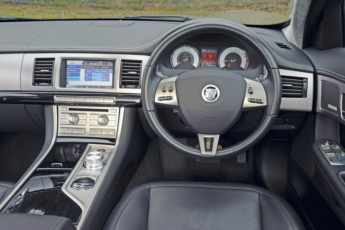 Jaguar XF