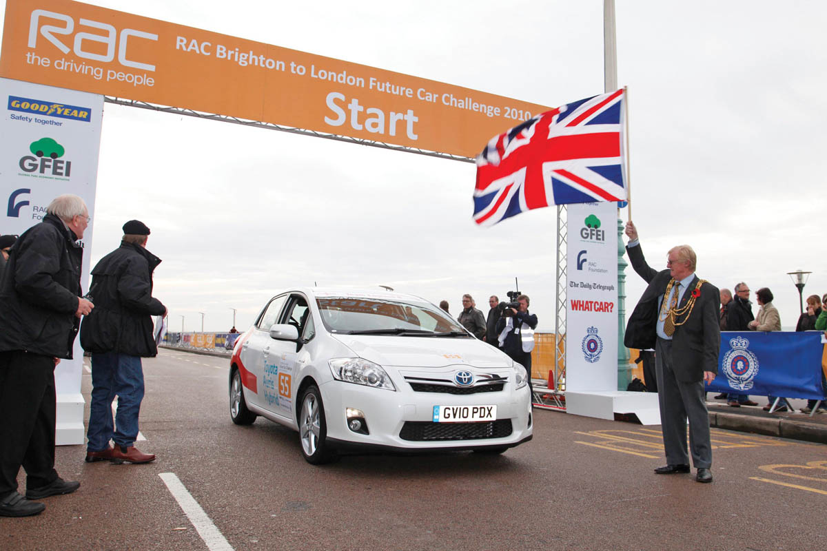 Toyota Auris Hybrid