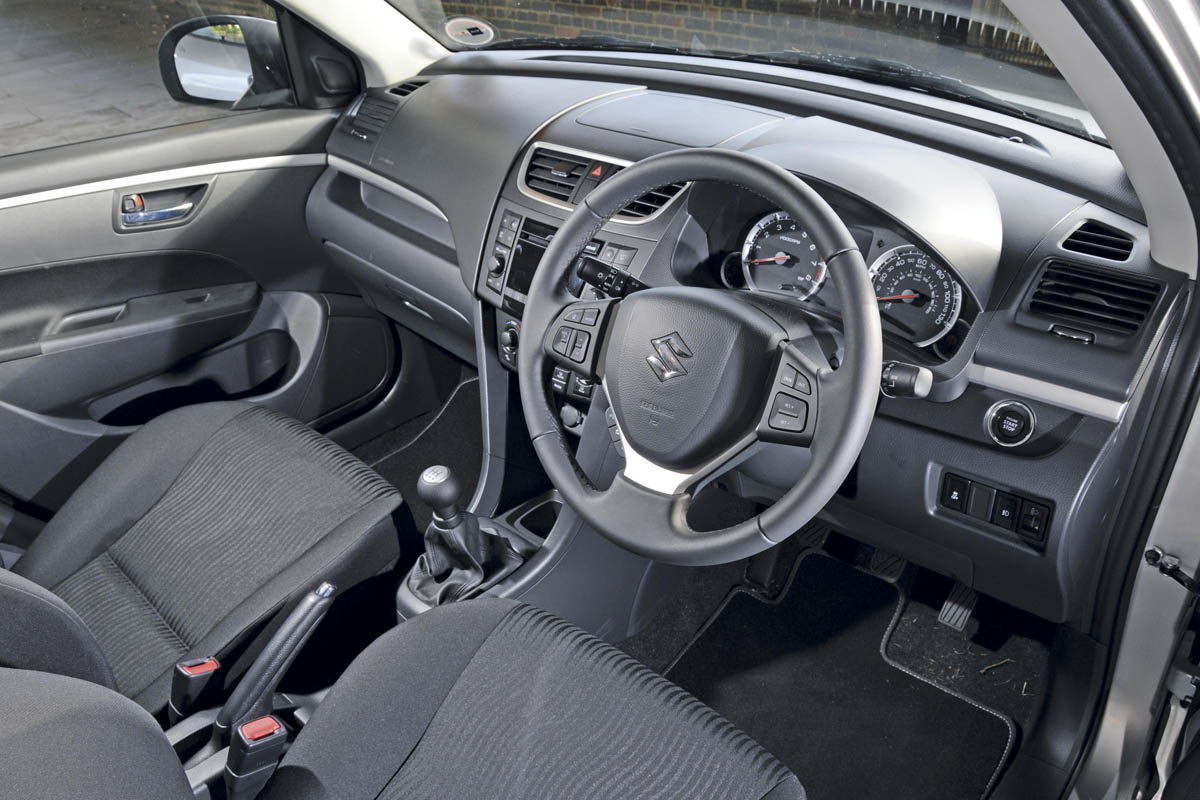 Suzuki Swift interior