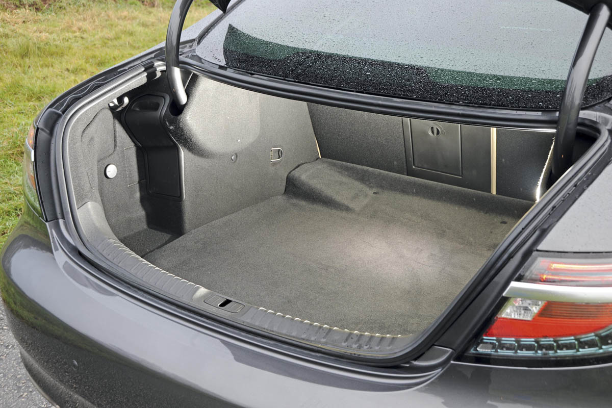 Saab 9-5 Aero boot