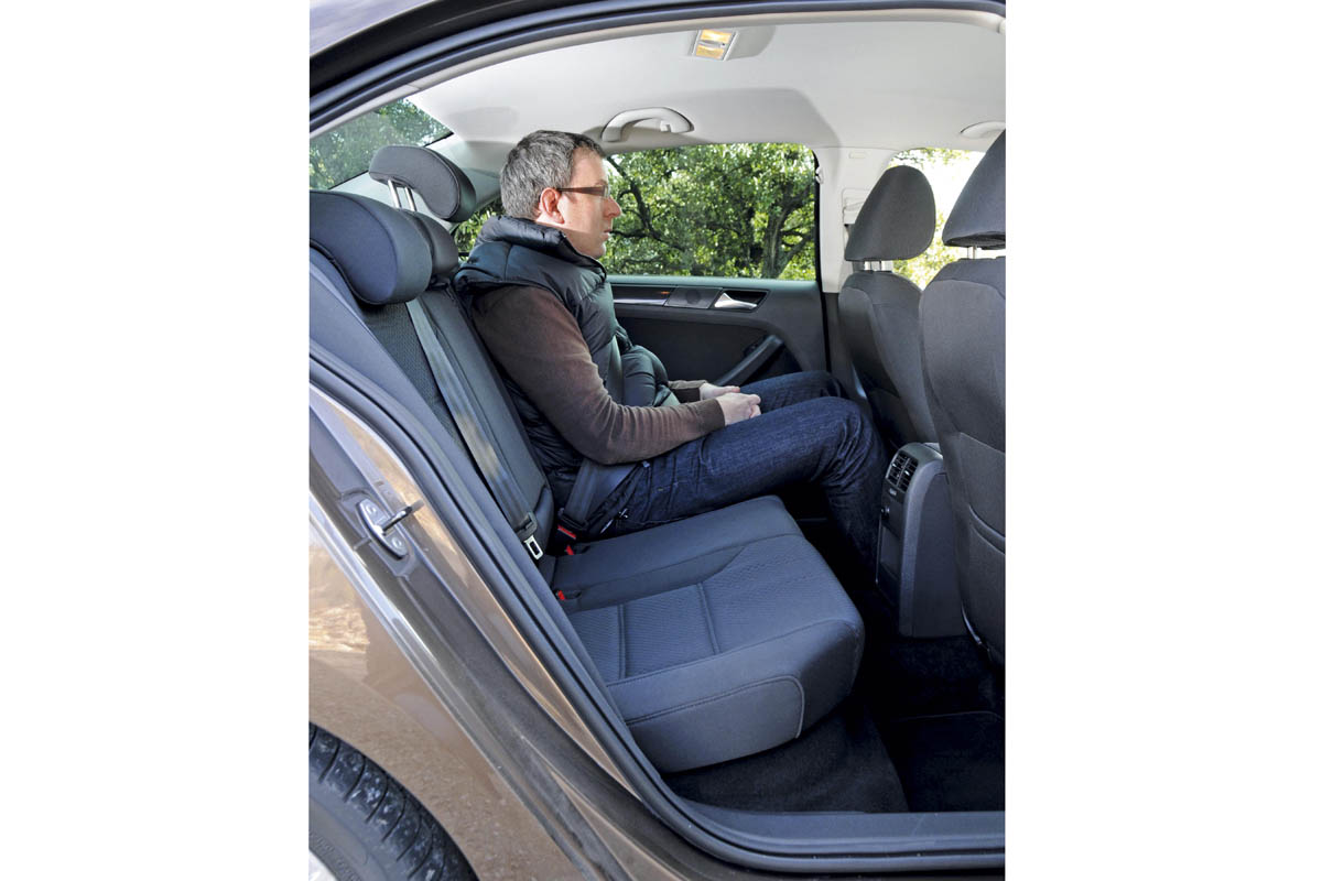 Volkswagen Jetta rear seats