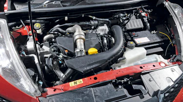 Nissan Juke 1.5 dCi engine