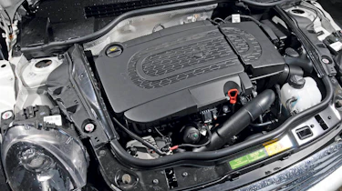 MINI Clubman Cooper D engine