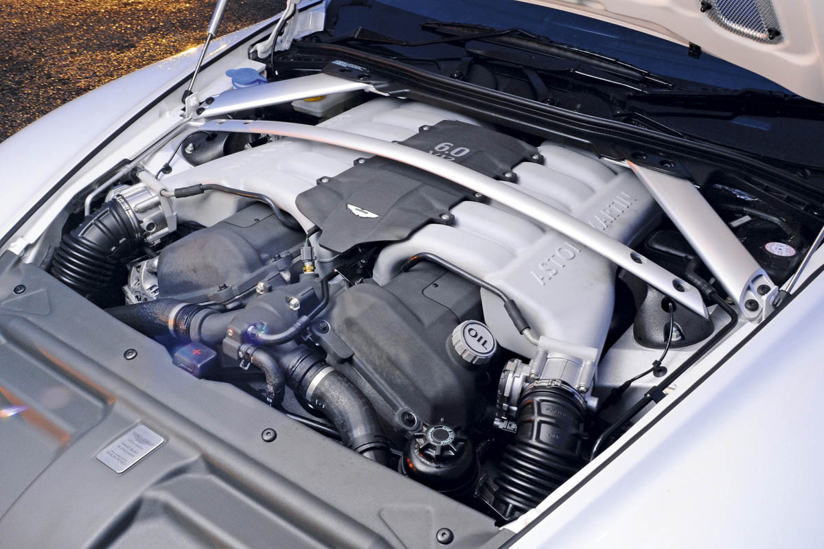 Aston DB9 Volante Morning Frost