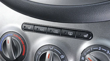 Hyundai i10 switches