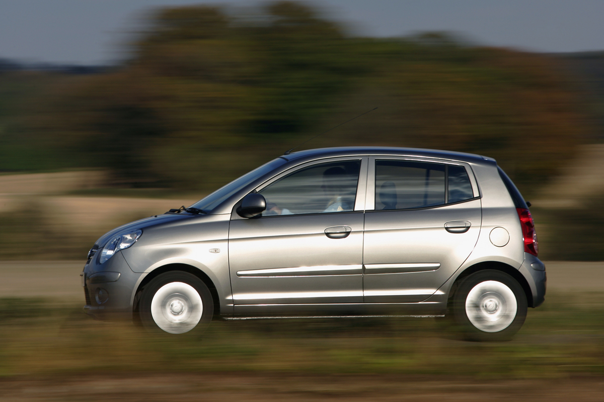 Kia Picanto side