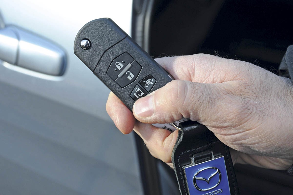 Mazda 5 key