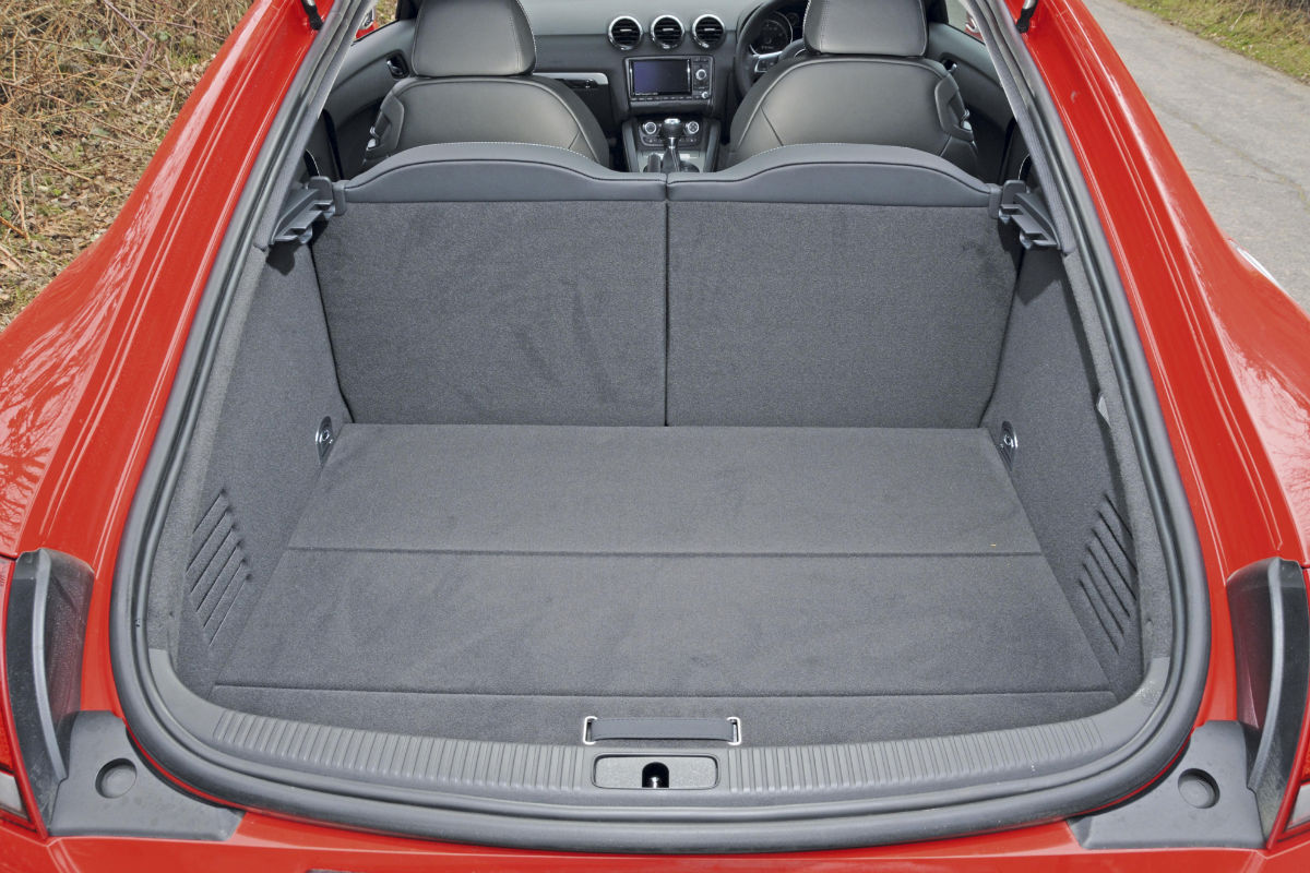 Audi TT RS boot