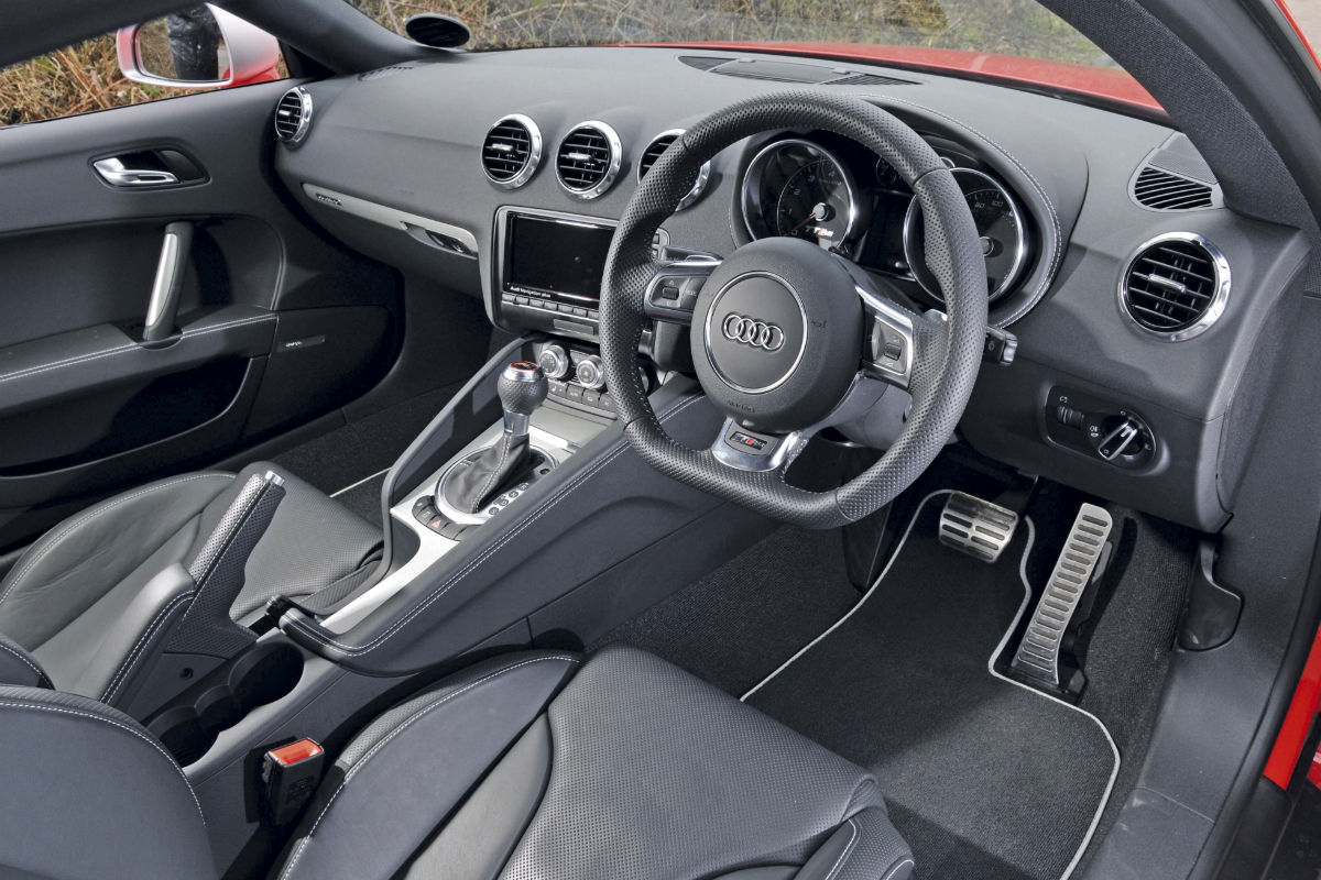 Audi TT RS interior