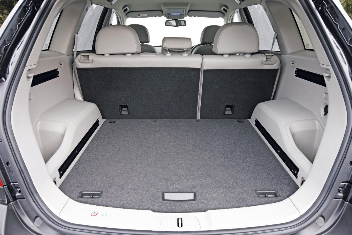 Vauxhall Antara boot
