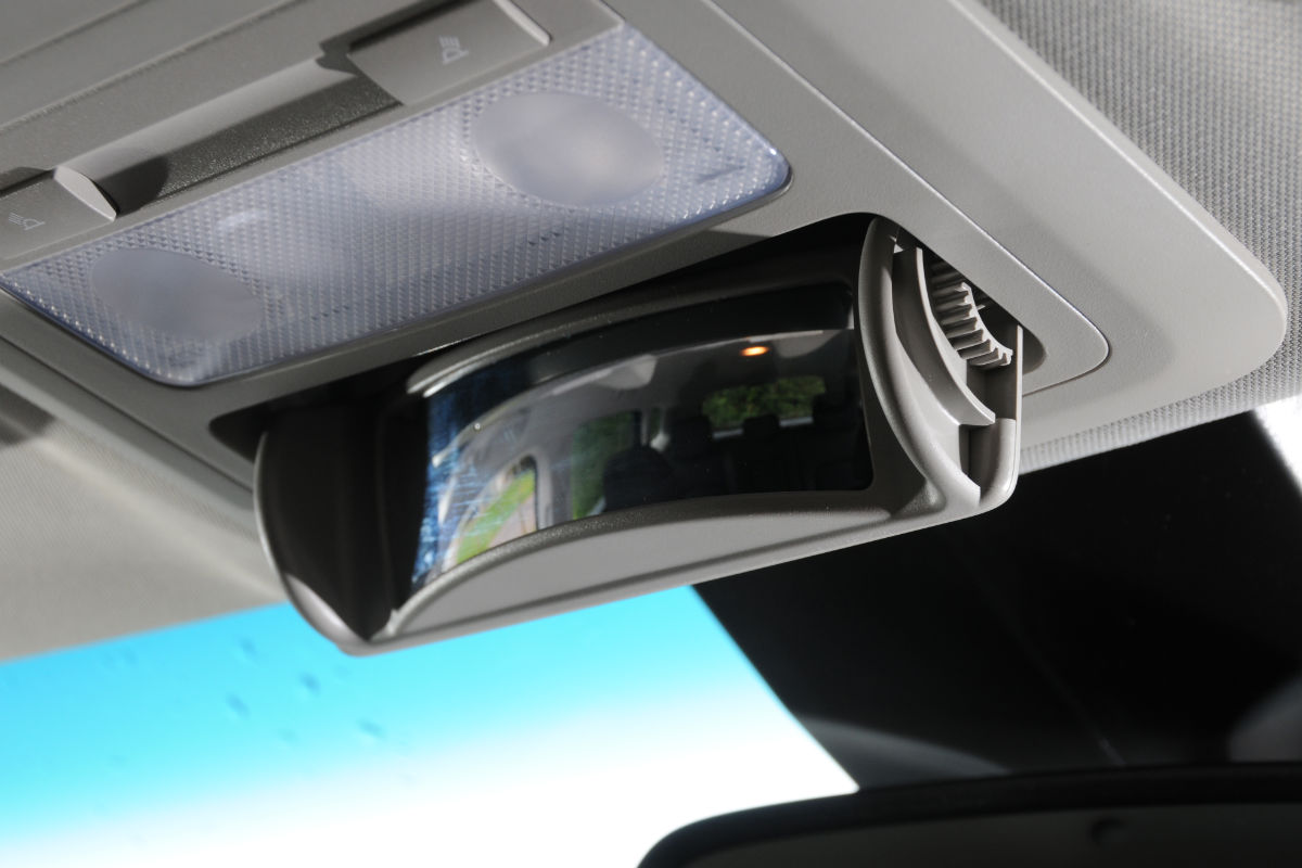 Chevrolet Orlando 2.0 VCDi LTZ mirror
