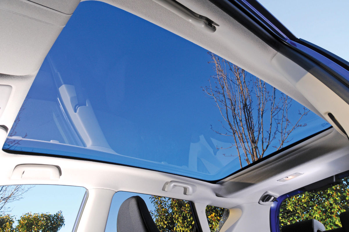 Toyota Verso-S sunroof