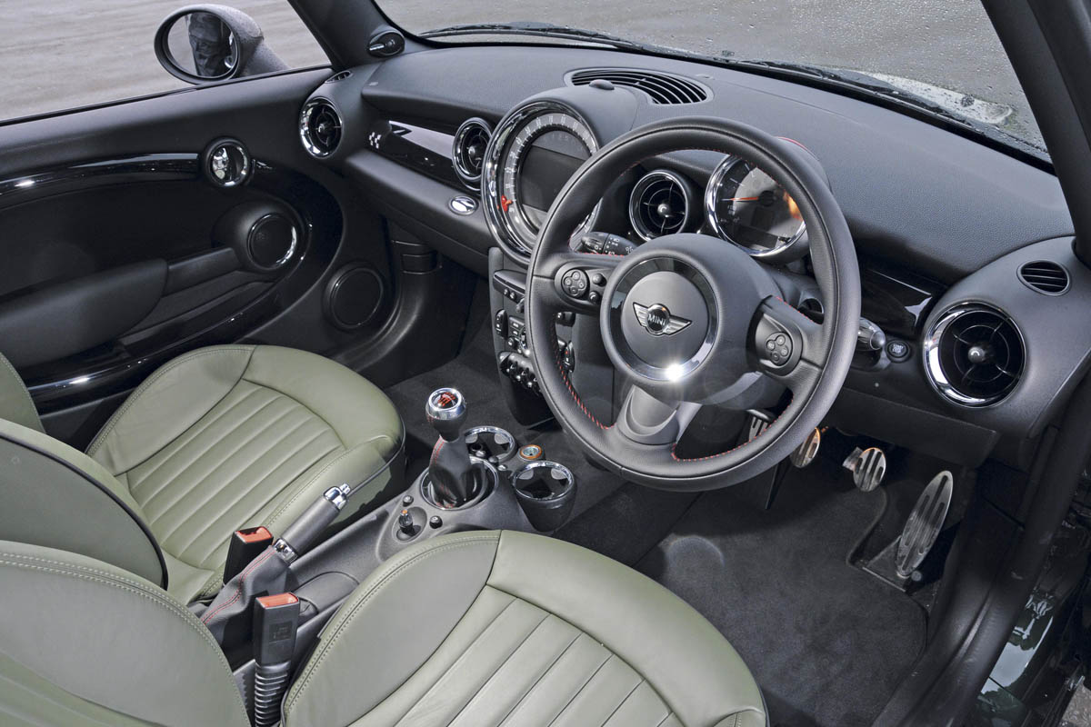 MINI JCW interior