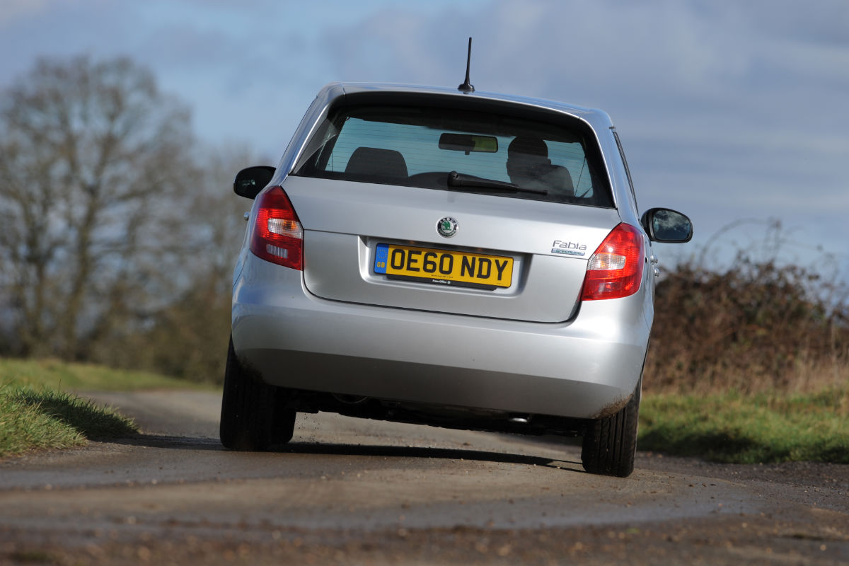Skoda Fabia Greenline cornering