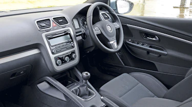 Volkswagen Eos Bluemotion interior