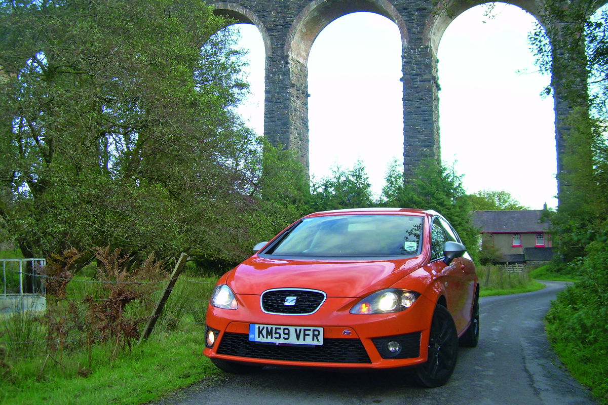 Seat Leon FR TDI Wales