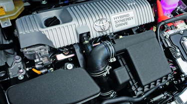 Toyota Auris HSD interior