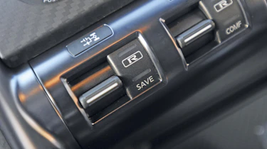 Nissan GT-R 2011 dials