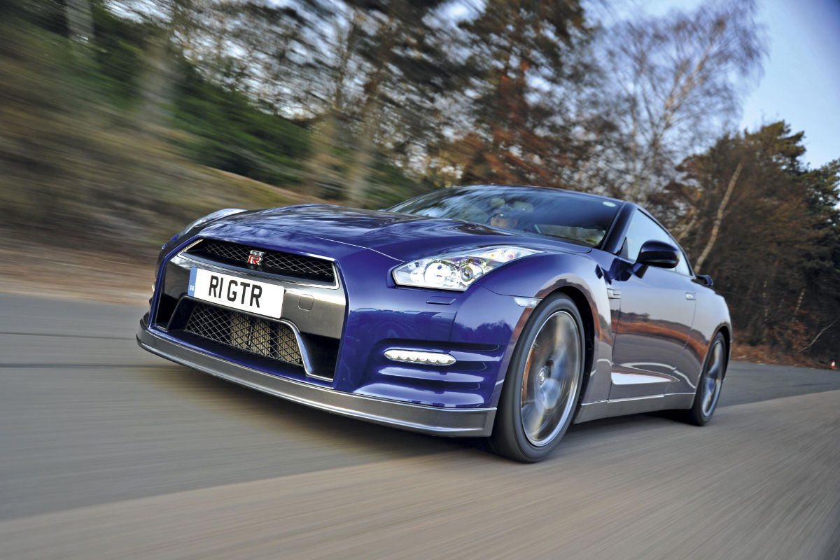 Nissan GT-R 2011 front