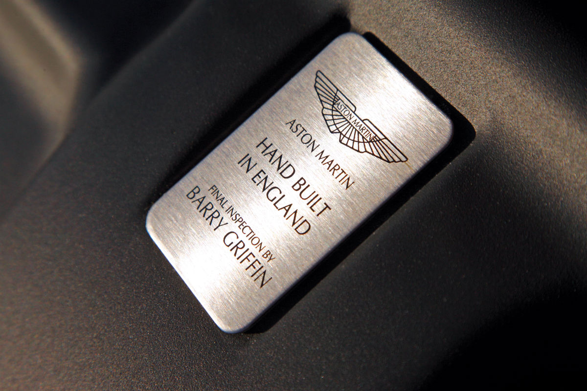 Aston Martin Virage badge