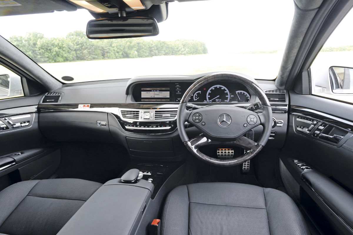 Mercedes S350 interior