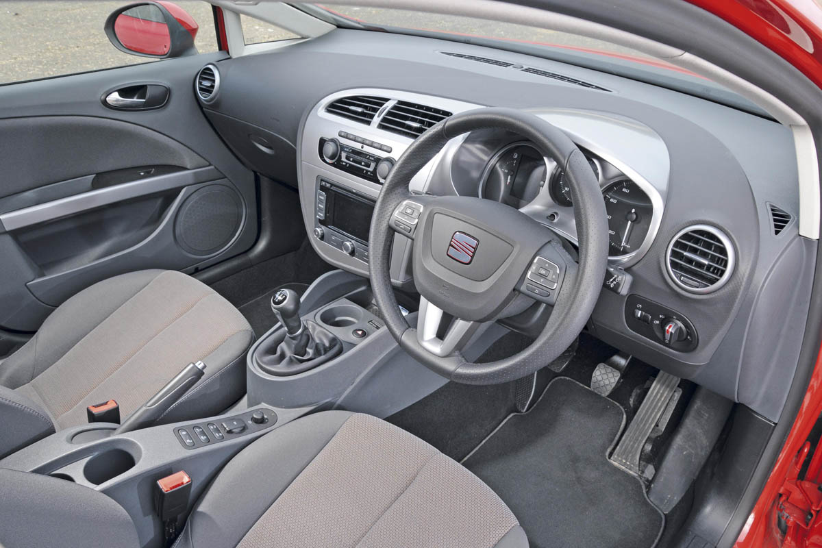 SEAT Leon Ecomotive interior